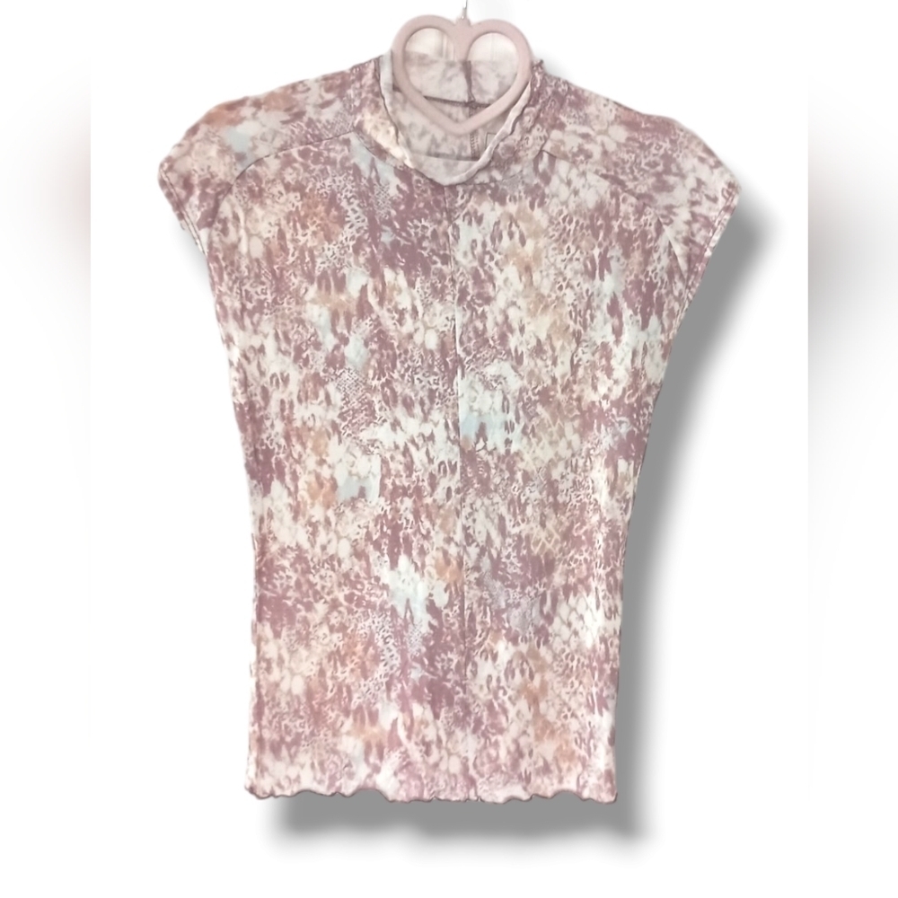 NWOT Free People Movement Cap Sleeve Mock Neck Tee in Abstract Pink Snake XS - Picture 2 of 6
